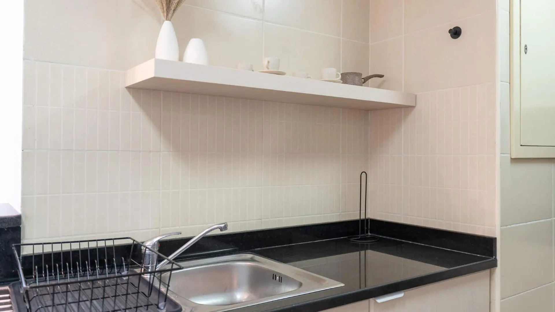 Stunning 1-Bedroom Apartment Perfect For 4 In Lakeside Residence Dubai United Arab Emirates